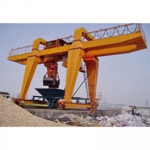 промышленный кран на козлах 20t с самосхватом