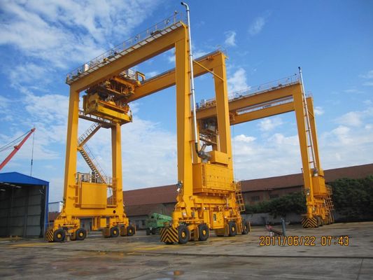 Портативный мобильный кран на козлах контейнера РТГ РМГ 40Т для складов